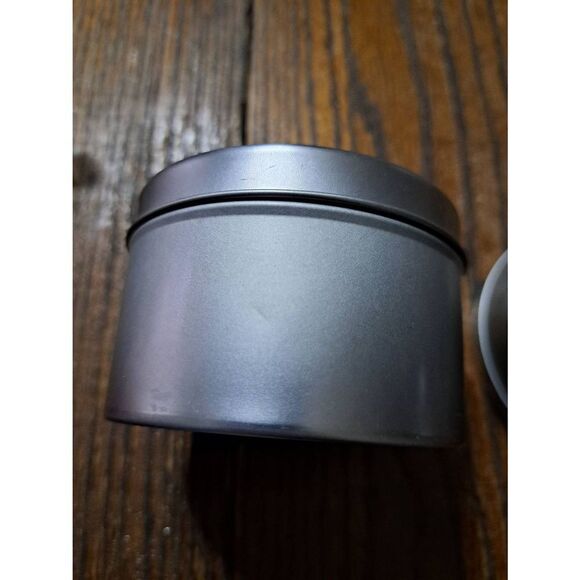 Lot 2 New Anime Hand Poured Sox Wax Candles in Tins Strawberry Mandarin Citrus - Picture 6 of 7